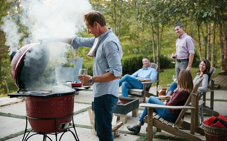 Kamado Joe Classic gezelschap