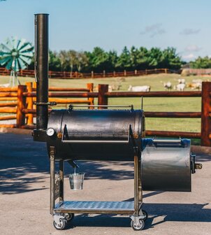 offset smoker buiten